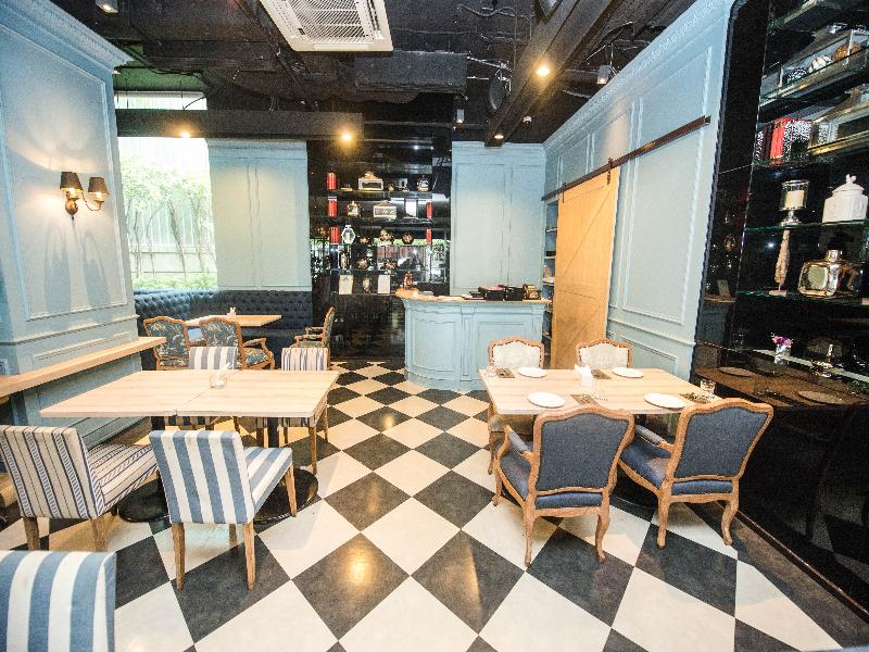 Photo of Vic3 Bangkok, 4-star hotel in Bangkok (and vicinity)