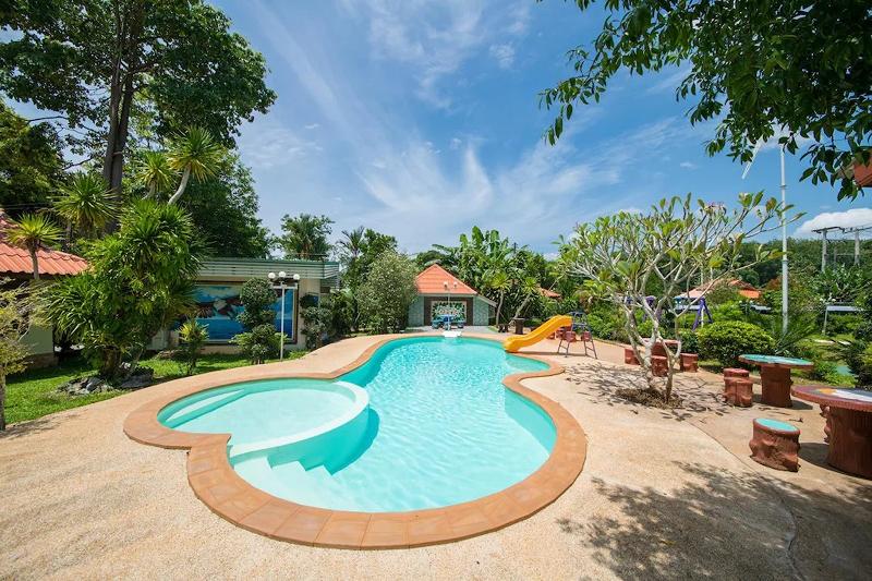 Photo of Tontarn Resort & Spa hotel in Khanom