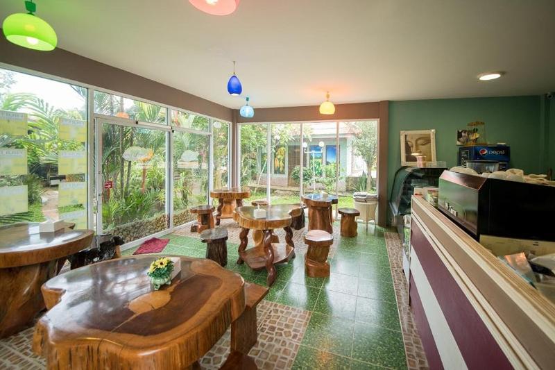 Photo of Tontarn Resort & Spa hotel in Khanom