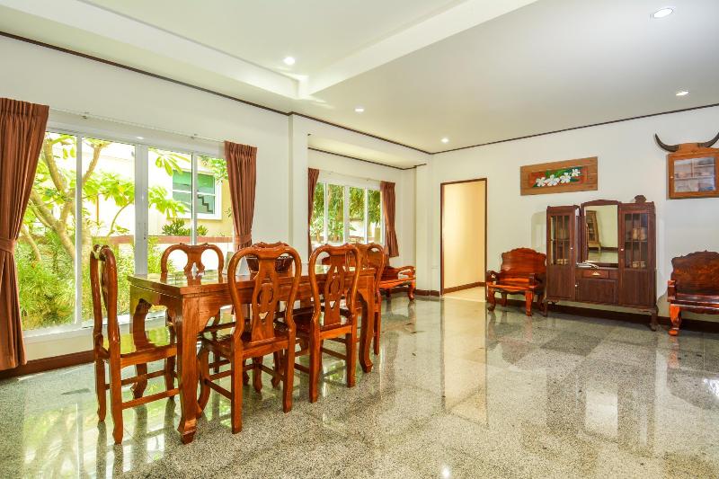 Photo of Kamalar Palace Longstay house, 3-star hotel in Ayutthaya