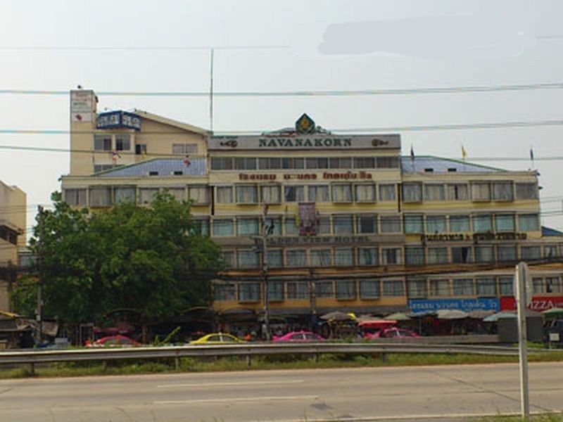 Photo of Navanakorn Golden View, 3-star hotel in Ban Lam Rua Taek