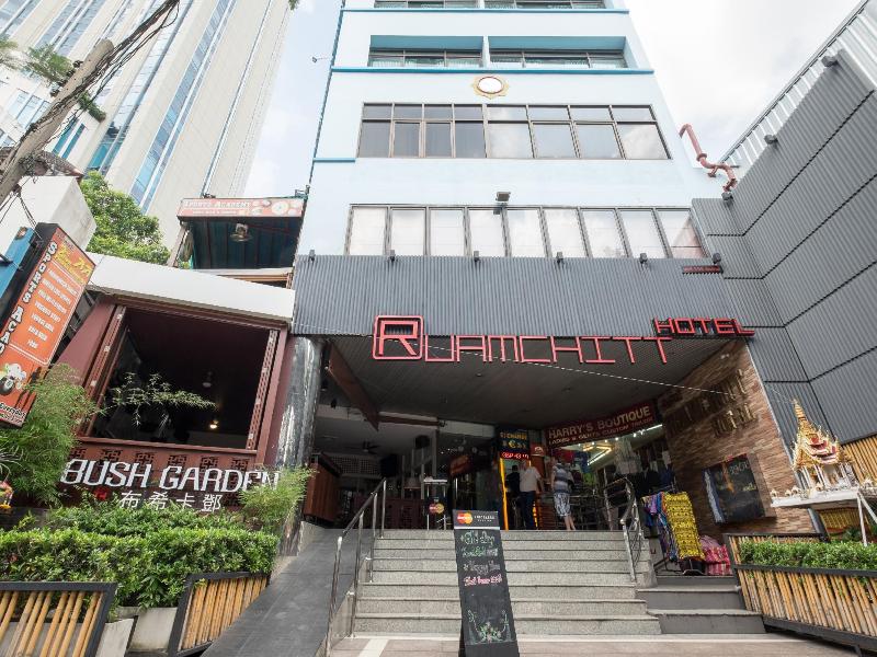 Photo of Ruamchitt Plaza Hotel, 2-star hotel in Bangkok (and vicinity)