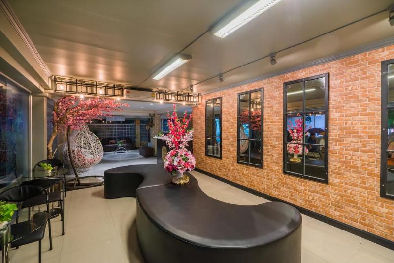 Photo of The Corner Ratchada, 3-star hotel in Bangkok (and vicinity)