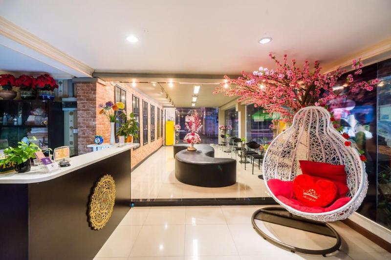 Photo of The Corner Ratchada, 3-star hotel in Bangkok (and vicinity)