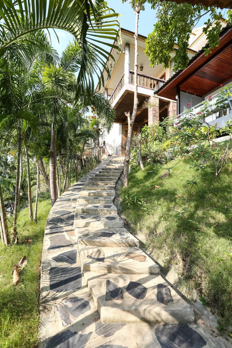 Photo of Bay Villas Koh Phangan, 4-star hotel in Koh Phangan