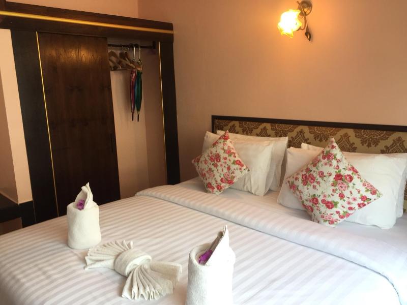 Heaven Inn, 3-star hotel in Ban Thung Sukla (1)