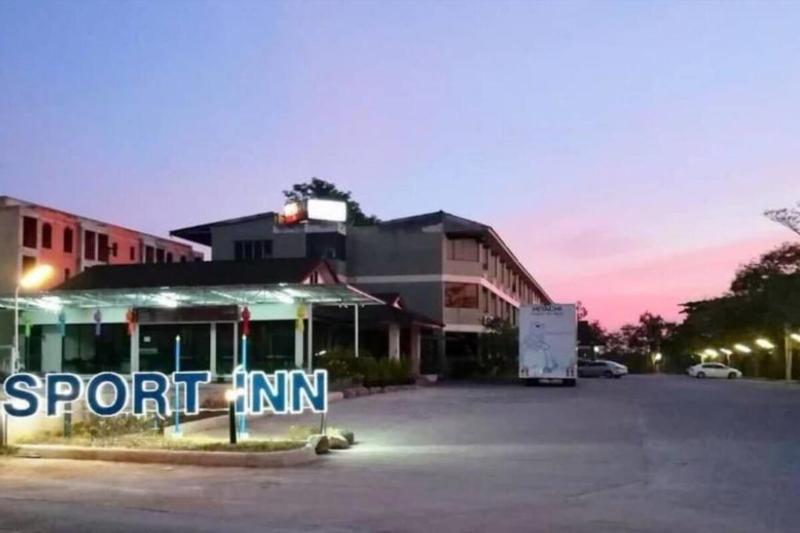 Sport Inn, Singapore