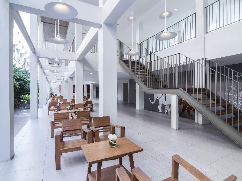 CHERN Bangkok exterior, 3-Star hotel in Bangkok (and vicinity)