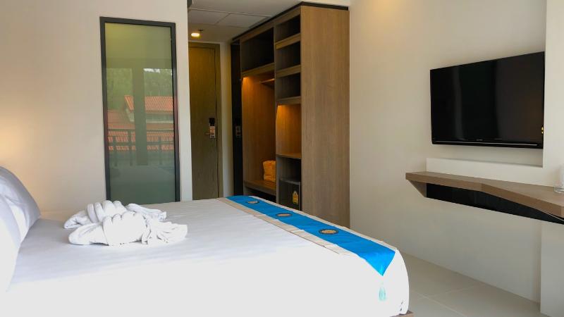 Photo of Phoenix Hotel Karon Beach, 4-star hotel in Karon Beach