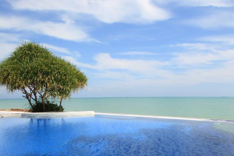 Photo of Wis Beach Khanom, 3-star hotel in Khanom