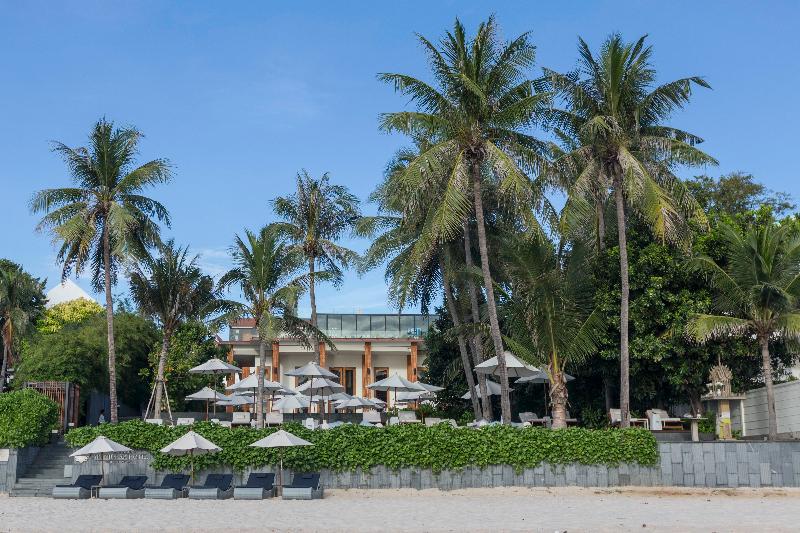 Nidhra, Singapore