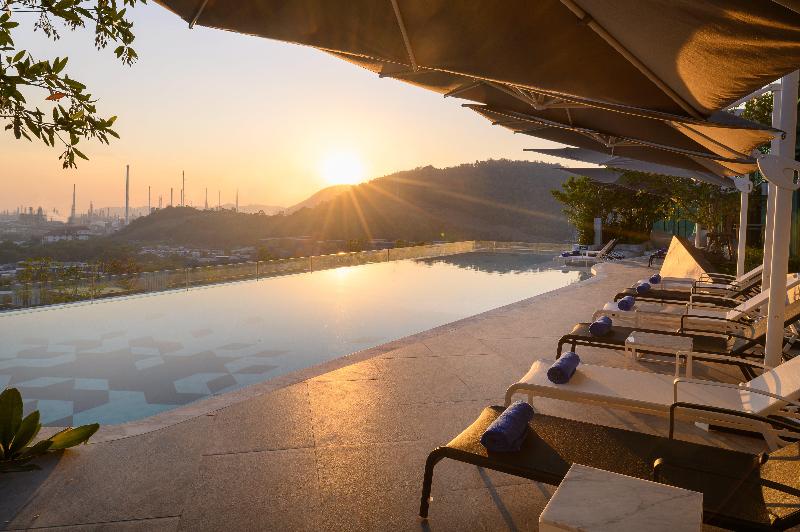 Photo of Holiday Inn & Suites Siracha Laemchabang by IHG, 4-star hotel in Ban Thung Sukla (1)