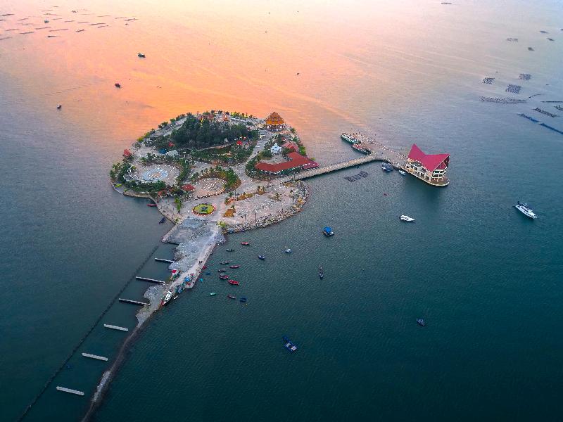 Photo of Holiday Inn & Suites Siracha Laemchabang by IHG, 4-star hotel in Ban Thung Sukla (1)