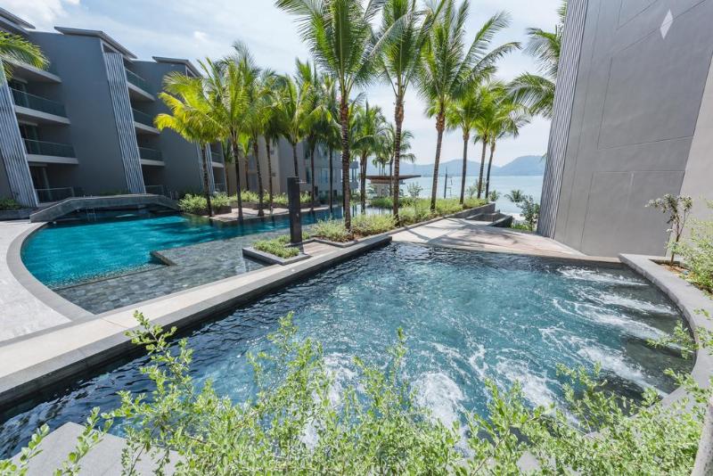 Photo of Oceanfront Beach Resort, 5-star hotel in Bangla Road