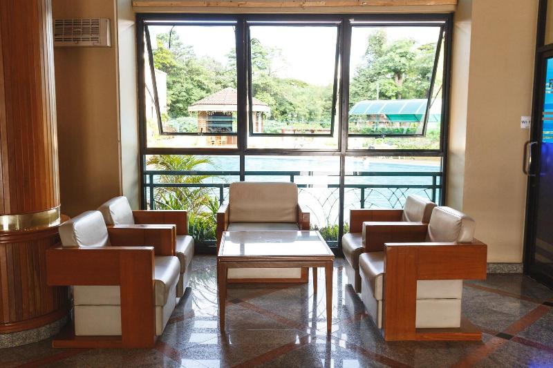 Photo of Majestic Suites, 3-star hotel in Bangkok (and vicinity)