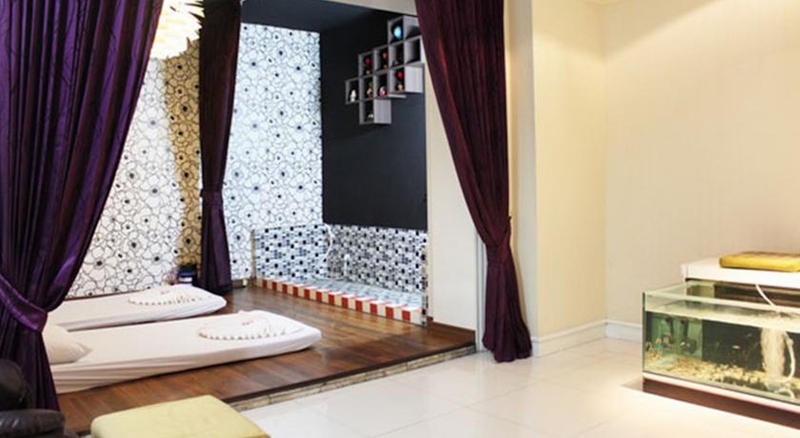 Photo of Baiyoke Suite Hotel, 3-star hotel in Bangkok (and vicinity)