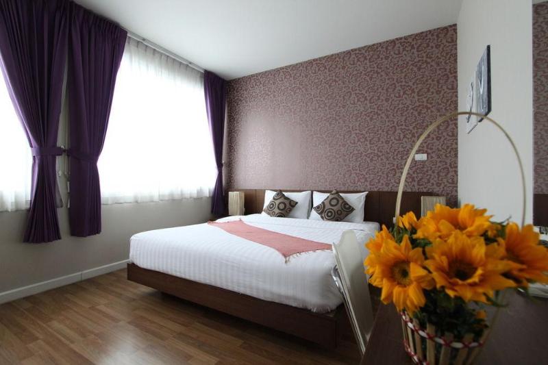 Photo of Baiyoke Suite Hotel, 3-star hotel in Bangkok (and vicinity)
