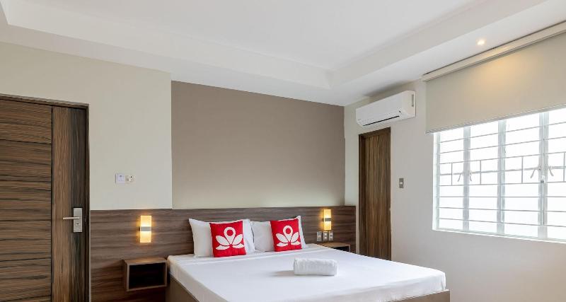 ZEN Rooms V Plaza Manila exterior, 3-Star hotel in Manila (and vicinity)