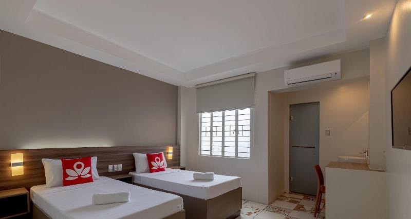 Photo of ZEN Rooms V Plaza Manila, 3-star hotel in Manila (and vicinity)