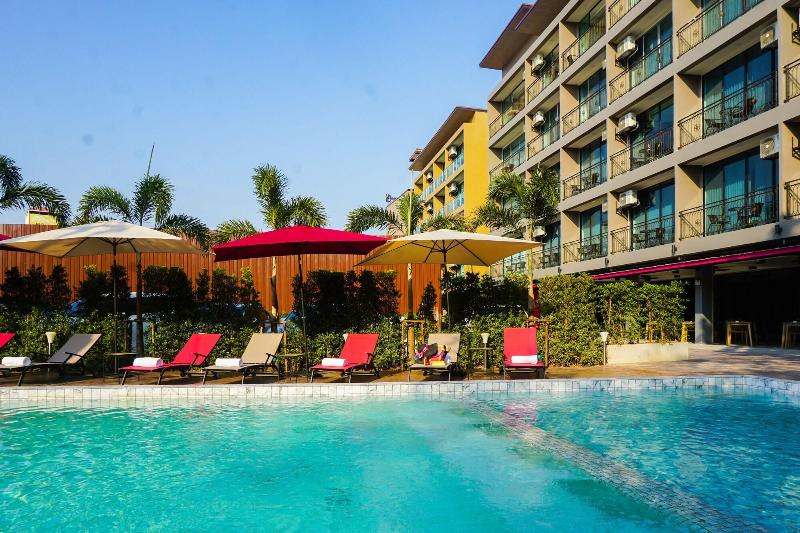 GLOW Pattaya exterior, 4-Star hotel in Pattaya (and vicinity)