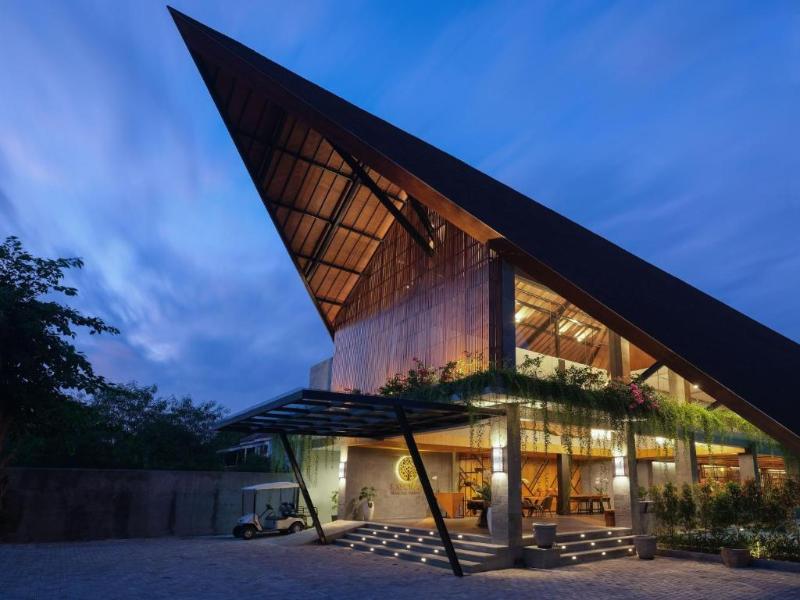 Kayumas Seminyak Resort, Singapore