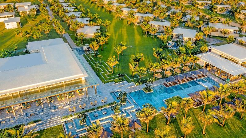 Maia Resort Quy Nhon, Singapore