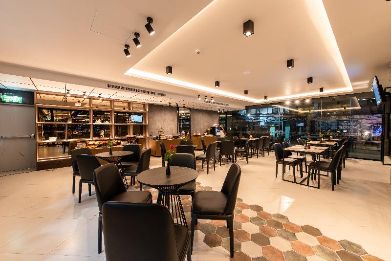 Photo of blackwoods Hotel Pattaya, 5-star hotel in Central Pattaya