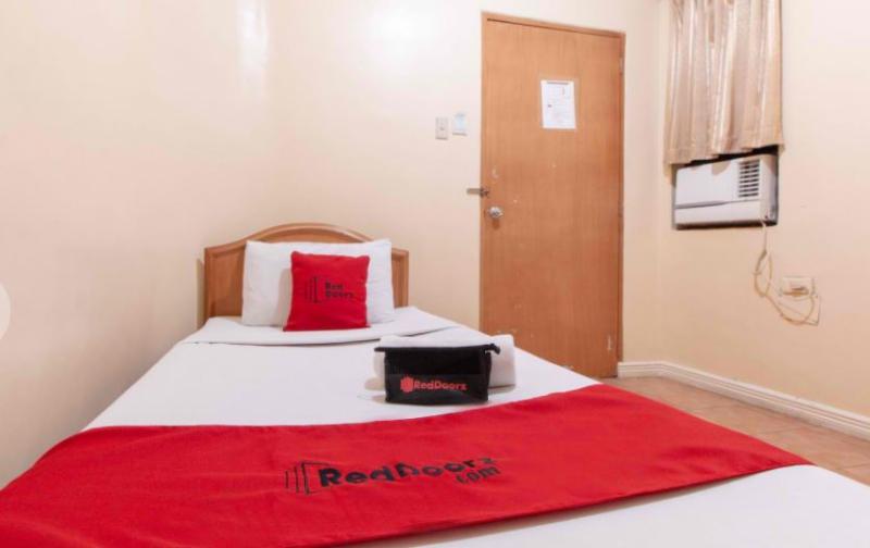 Photo of RedDoorz @ Downtown Tacloban, 2-star hotel in Downtown Tacloban