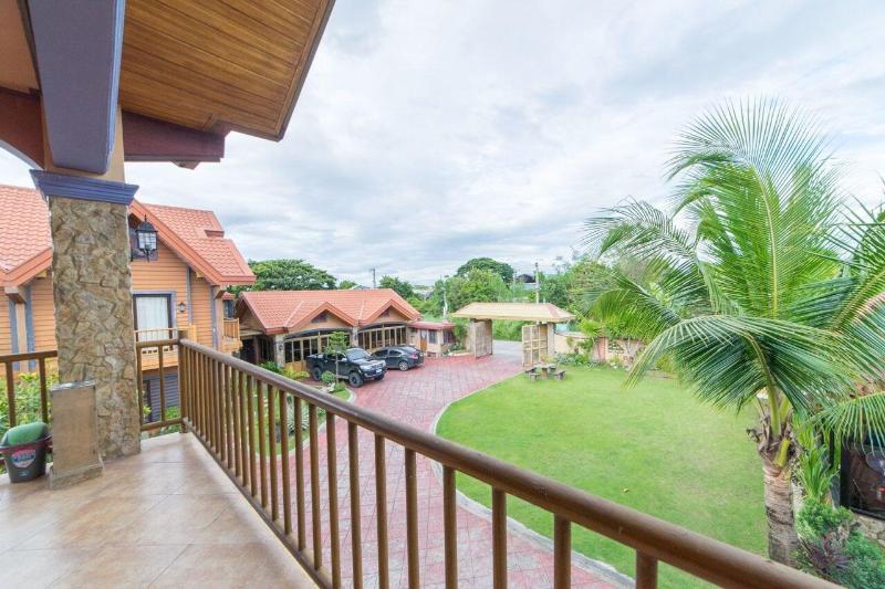 Photo of RedDoorz Plus @ Starhomes Olivianville, 3-star hotel in Tarlac