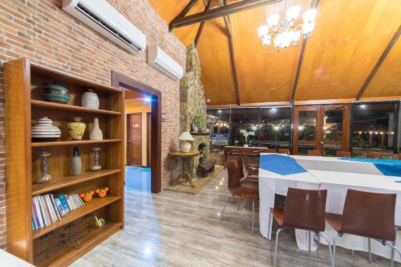 Photo of RedDoorz Plus @ Starhomes Olivianville, 3-star hotel in Tarlac