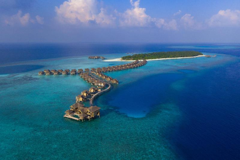 Vakkaru Maldives, Singapore