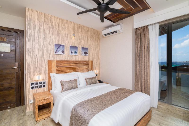 Samann Grand, Singapore
