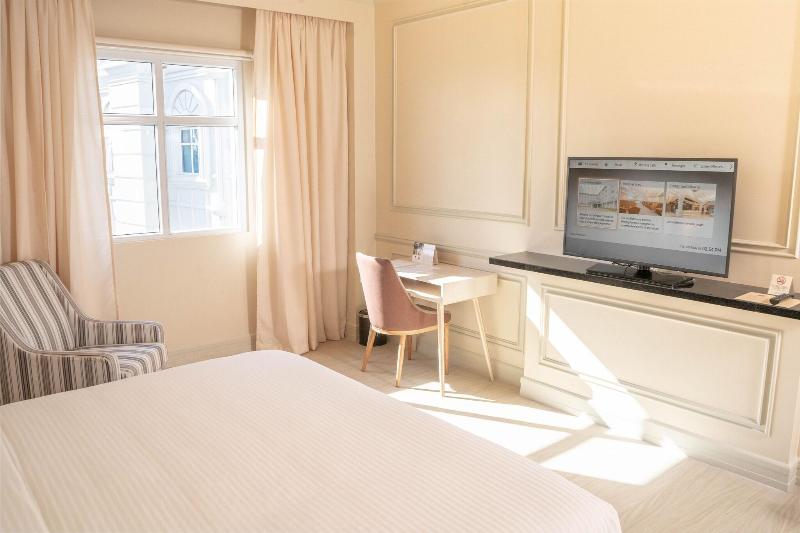 Photo of The Monarch Hotel, 4-star hotel in Calasiao