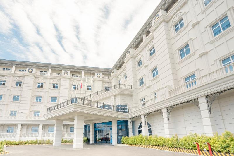 Photo of The Monarch Hotel, 4-star hotel in Calasiao