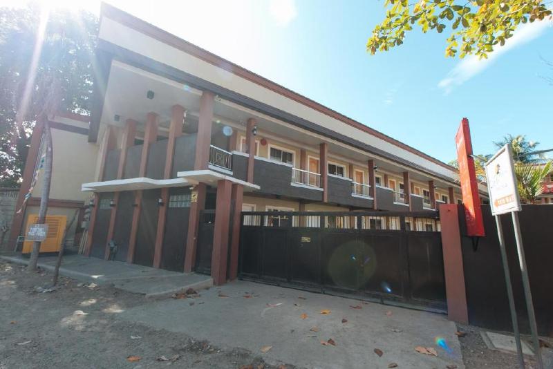 Photo of RedDoorz near Lapasan Plaza Cagayan De Oro, 3-star hotel in Cagayan de Oro