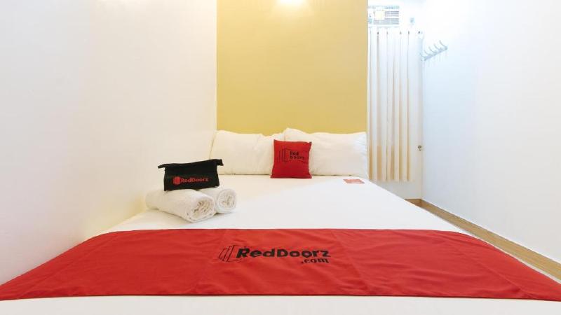 Photo of RedDoorz near Lapasan Plaza Cagayan De Oro, 3-star hotel in Cagayan de Oro