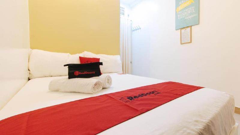 Photo of RedDoorz near Lapasan Plaza Cagayan De Oro, 3-star hotel in Cagayan de Oro