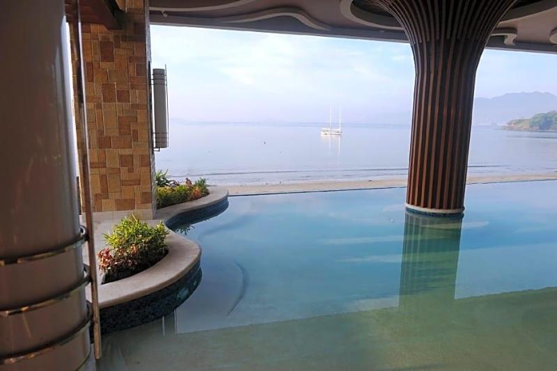 Photo of Central Park Reef Resort, 4-star hotel in Olongapo