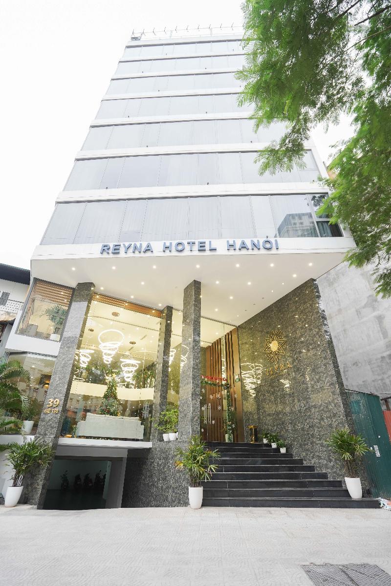 Reyna Hotel Hanoi, Singapore