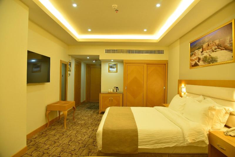 Photo of Muscat Plaza Hotel, 4-star hotel in Muscat