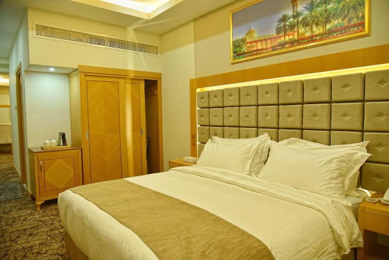Photo of Muscat Plaza Hotel, 4-star hotel in Muscat