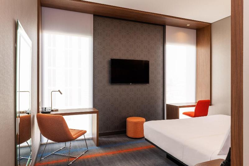 Photo of Aloft Al Mina Dubai, 4-star hotel in Bur Dubai