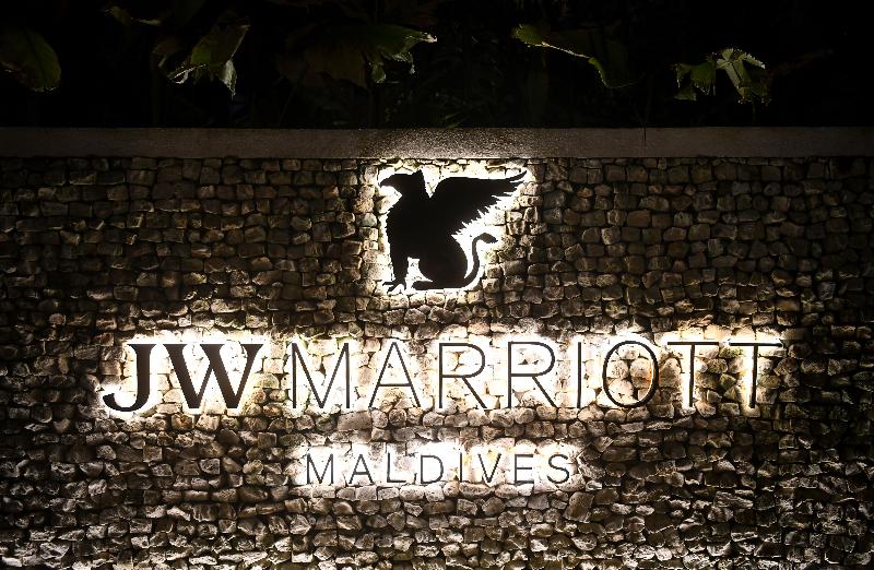 JW Marriott Maldives Resort & Spa, Singapore