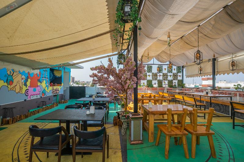 Photo of Vihaari 24 Business Hotel, 3-star hotel in Bengaluru (and vicinity)