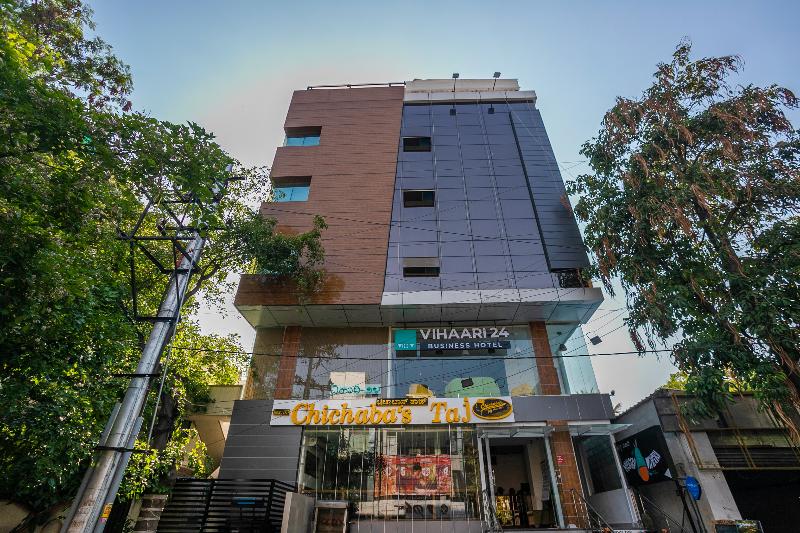 Photo of Vihaari 24 Business Hotel, 3-star hotel in Bengaluru (and vicinity)