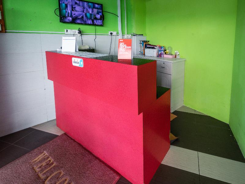 Photo of Hotel O 69 Room 4 Stay, 2-star hotel in Sibu