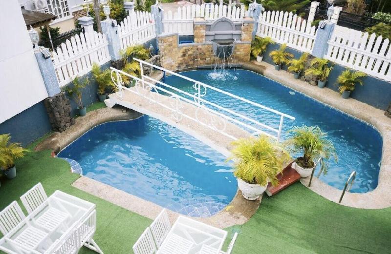 Photo of Grand Peninsula Suites, 3-star hotel in Balanga