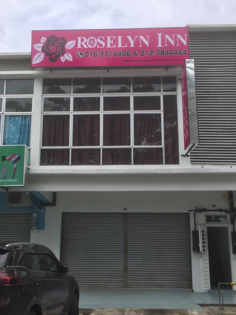 Photo of Hotel O Roselyn Inn 2, 2-star hotel in Pasir Gudang