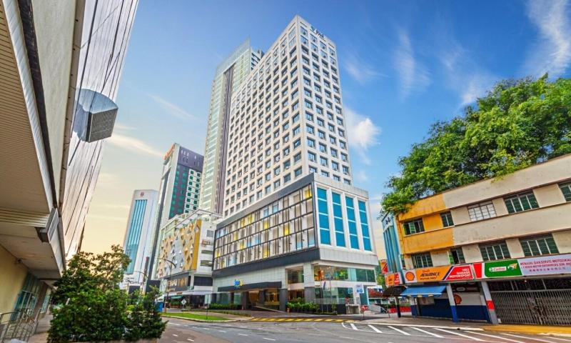 Fives Hotel Johor Bahru City Centre, Singapore
