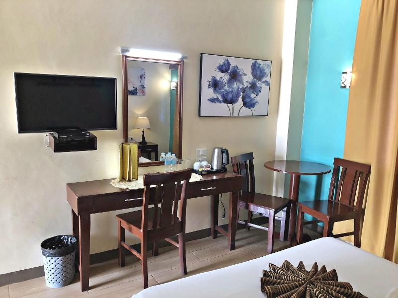 Photo of Sea Garden Resort Iloilo hotel in Leganes